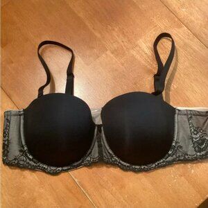 Torrid Curve Bombshell Everyday Strapless Bra size 46 B - convertible straps